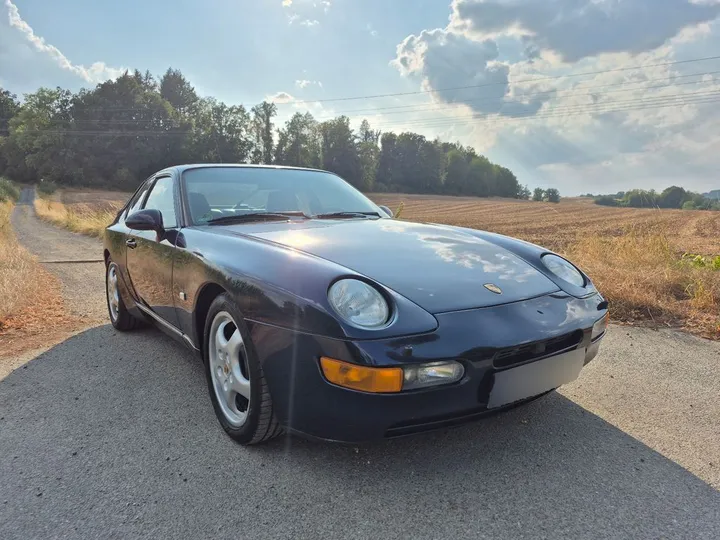 Porsche 968