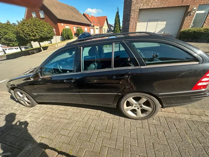 Mercedes-Benz 320