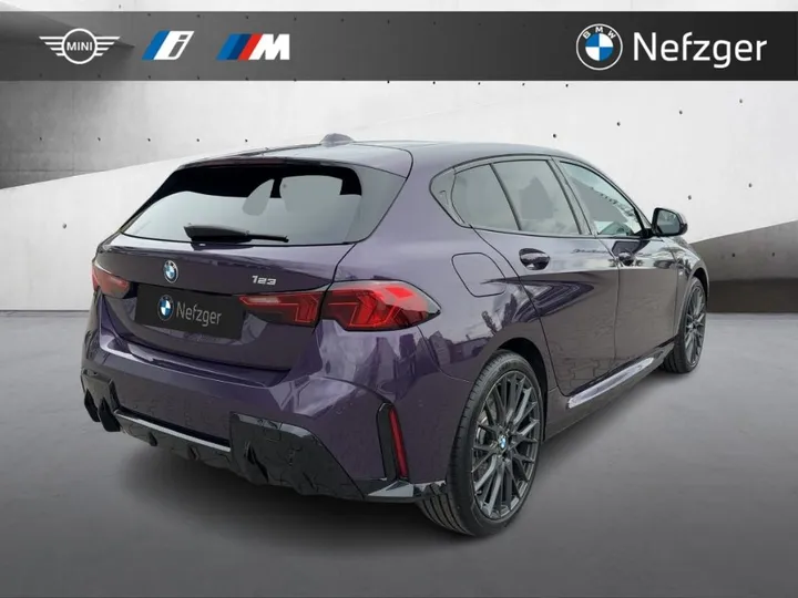 BMW 123