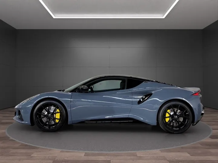 Lotus Emira