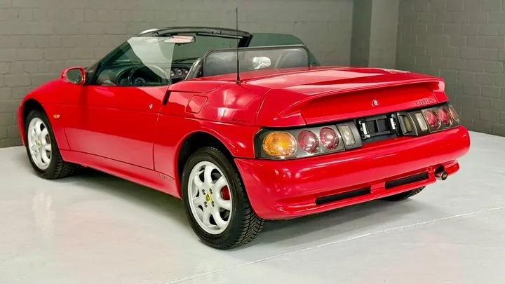 Kia Elan