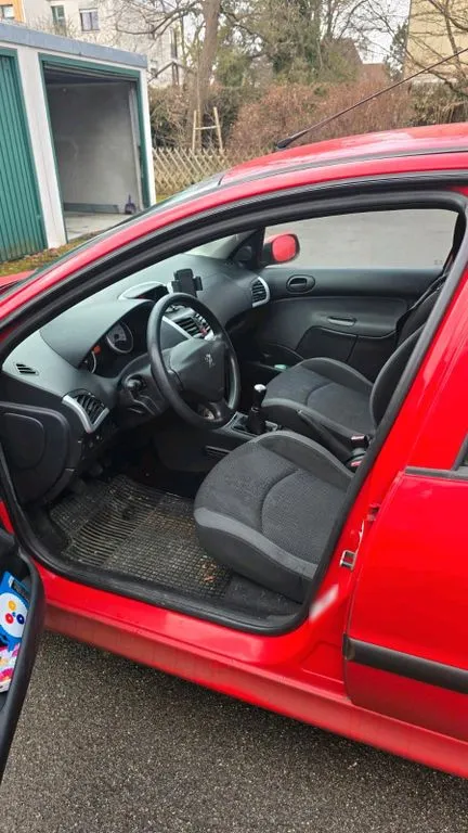Peugeot 106