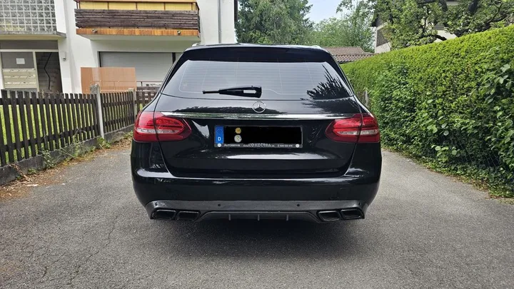 Mercedes-Benz C 200