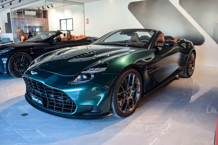 Aston Martin Vanquish