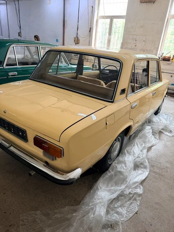 Lada 1200
