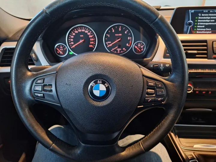 BMW 318