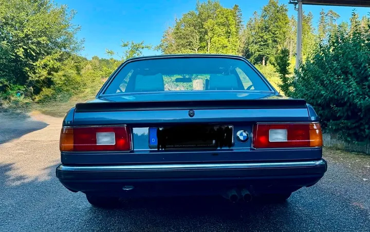 BMW 745