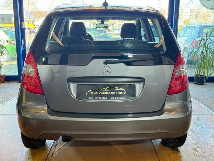 Mercedes-Benz A 160