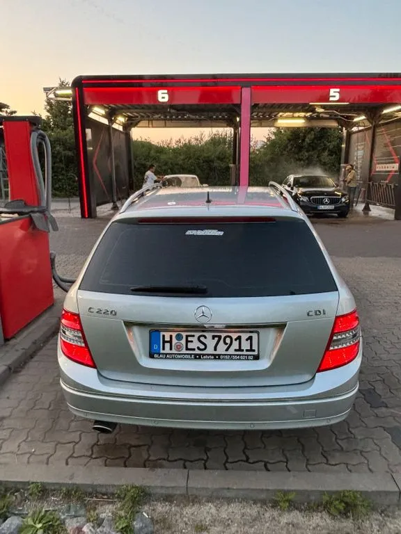 Mercedes-Benz C 220