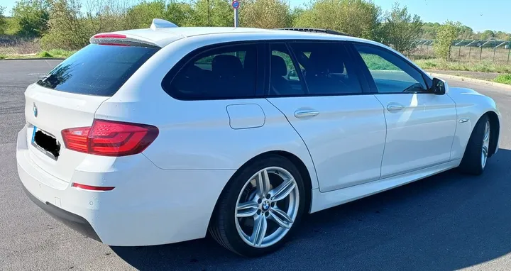 BMW 525
