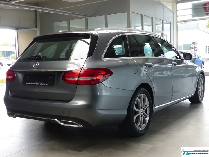 Mercedes-Benz C 180