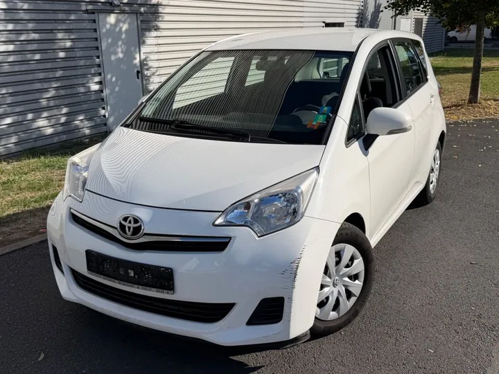 Toyota Verso-S