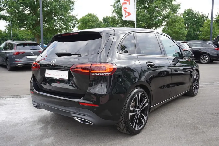 Mercedes-Benz B 250