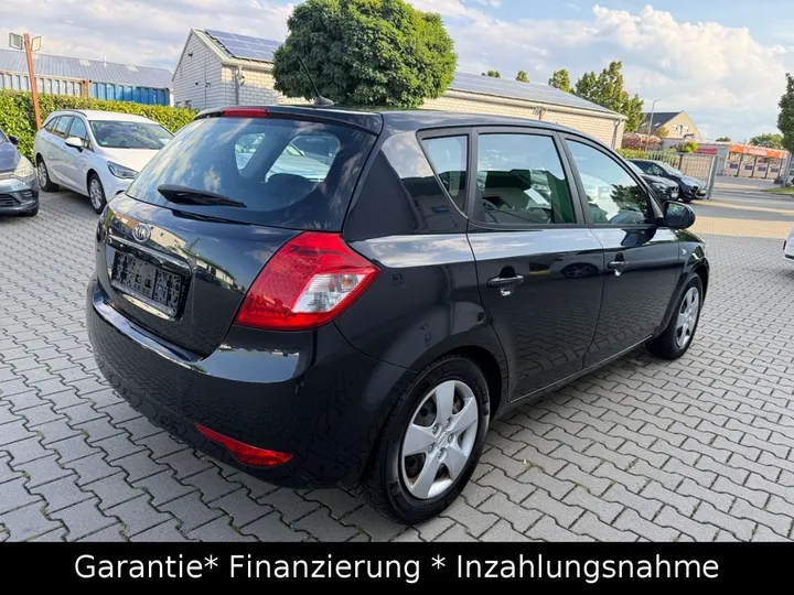 Kia cee'd / Ceed