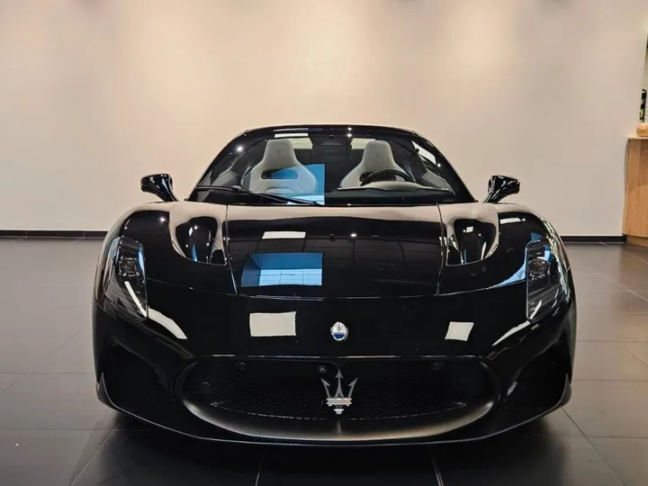 Maserati MC20