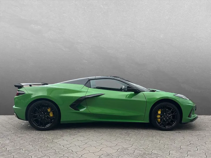 Corvette C8