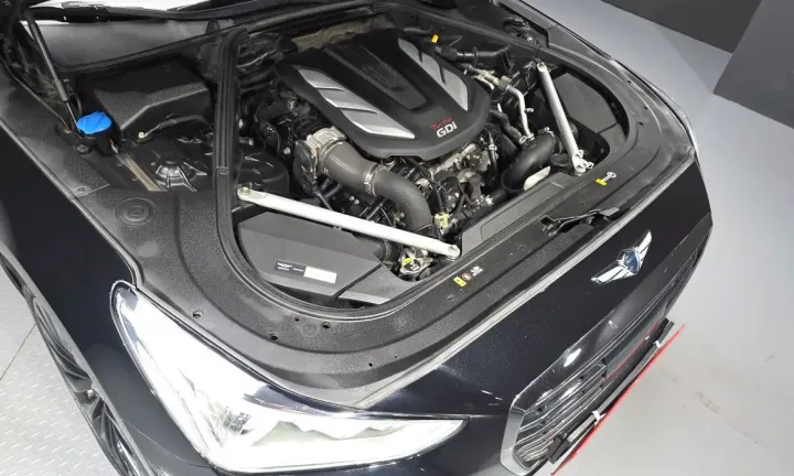 Genesis EQ900