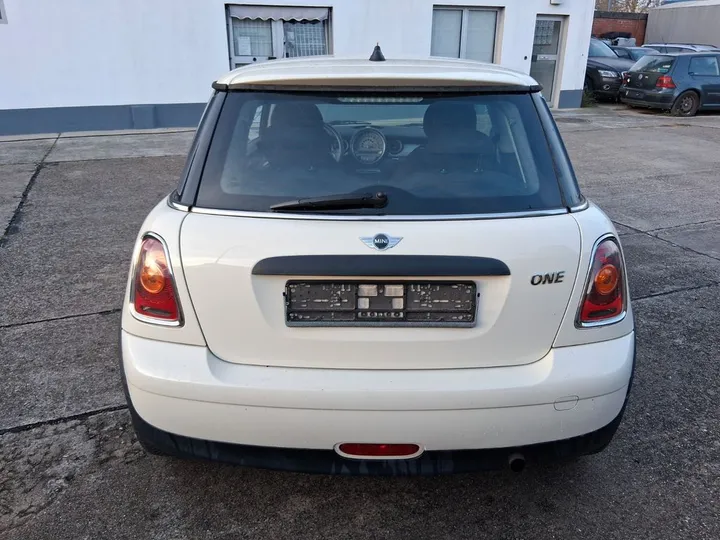 MINI ONE