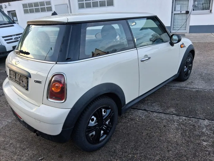 MINI ONE