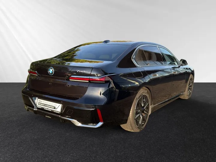 BMW 750
