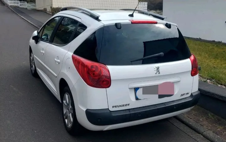 Peugeot 207