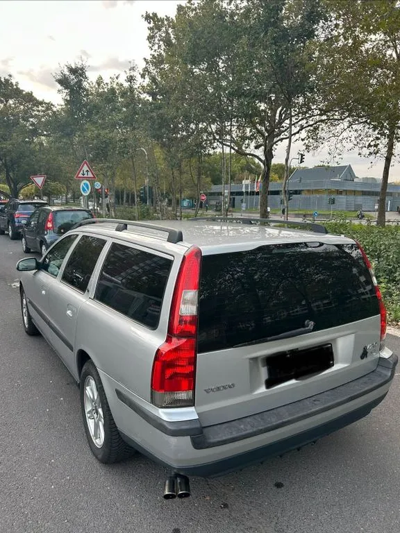Volvo V70