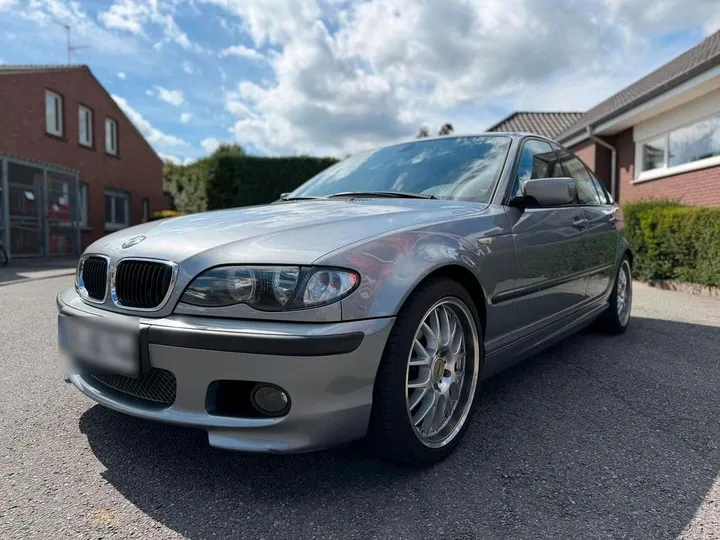 BMW 320