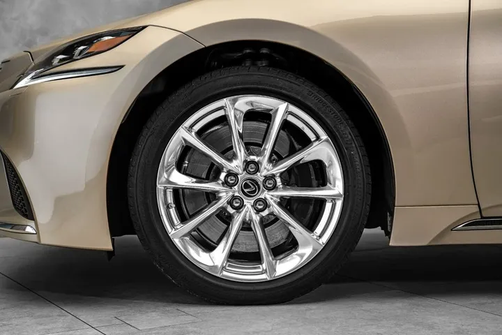 Lexus LS 500