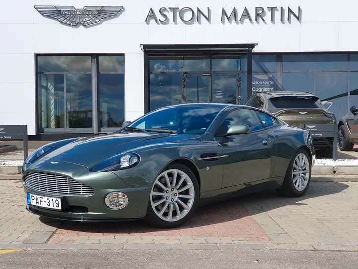 Aston Martin Vanquish