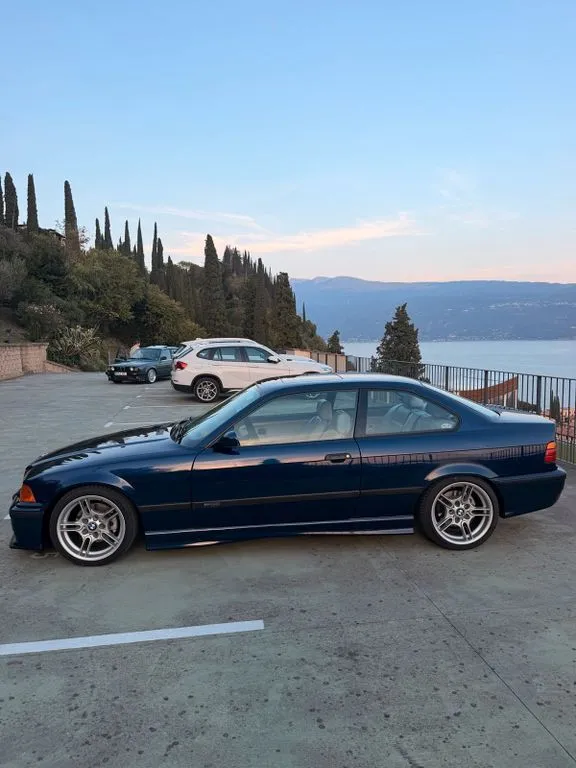 BMW 325