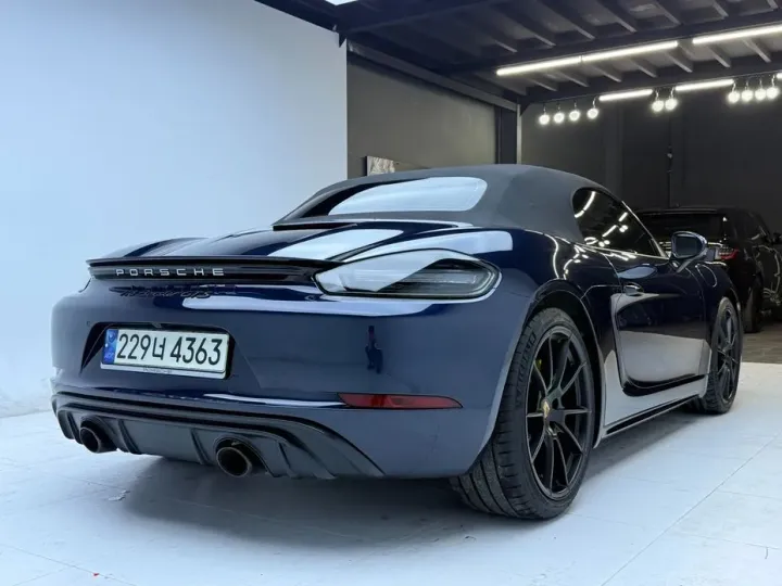 Porsche 718
