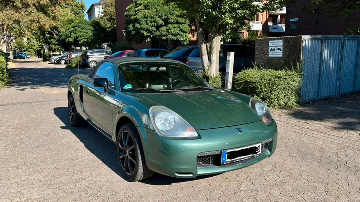Toyota MR 2