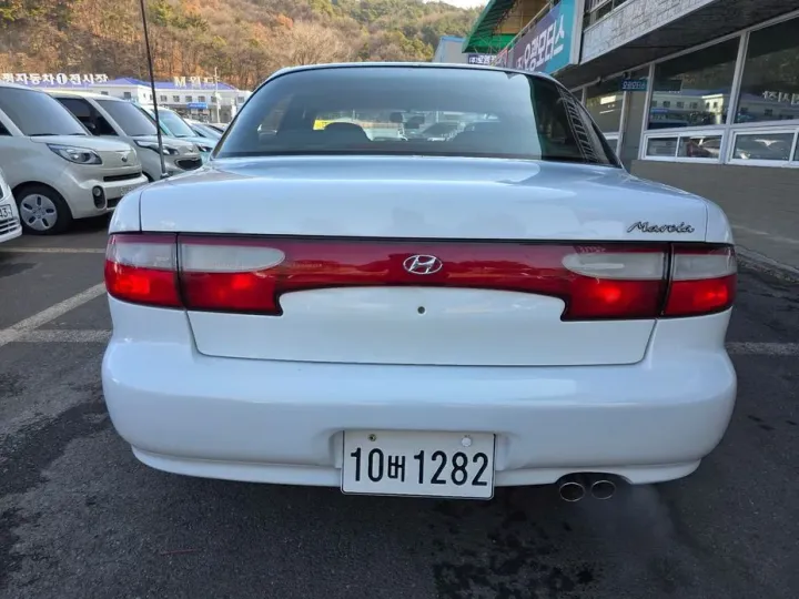 Hyundai Marcia