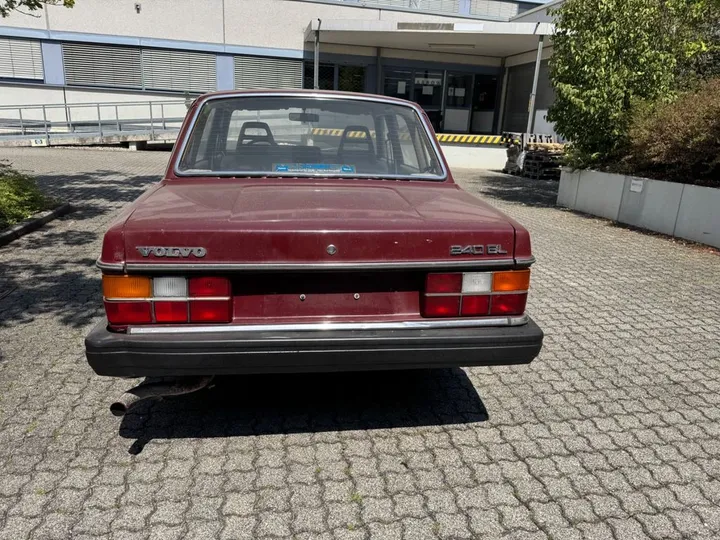 Volvo 244