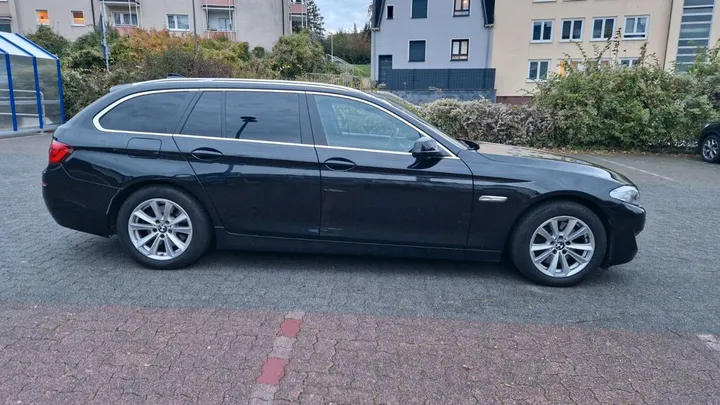 BMW 525