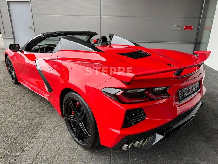 Corvette C8