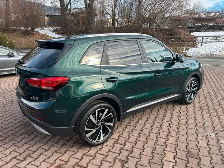 MG ZS