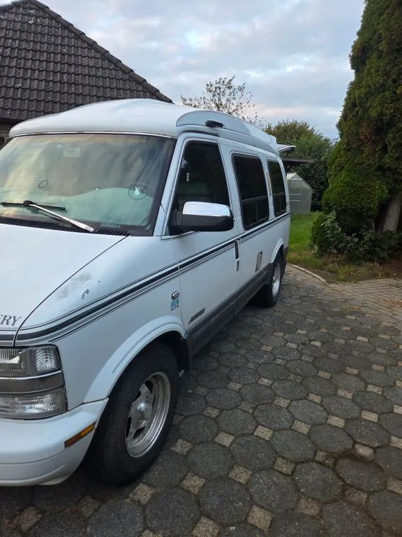 Chevrolet Astro