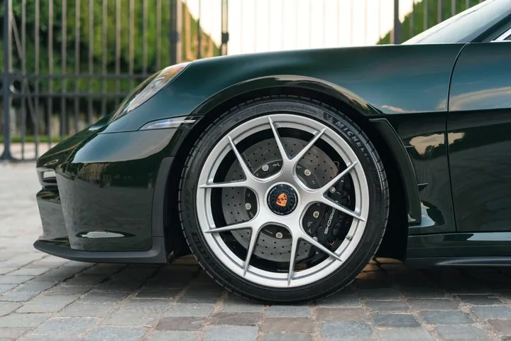 Porsche 992