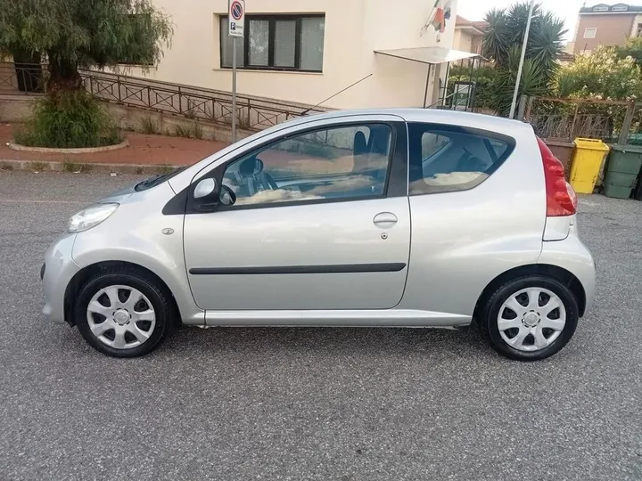 Peugeot 107