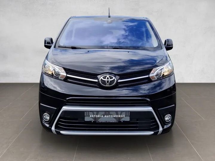 Toyota Verso