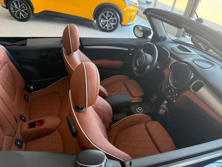 MINI John Cooper Works Cabrio