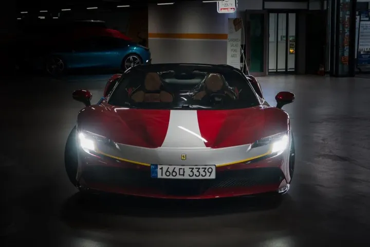 Ferrari SF90