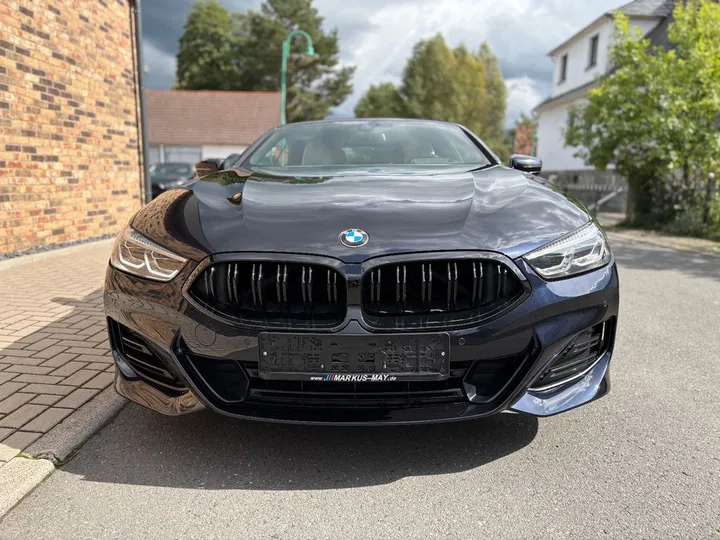 BMW 840