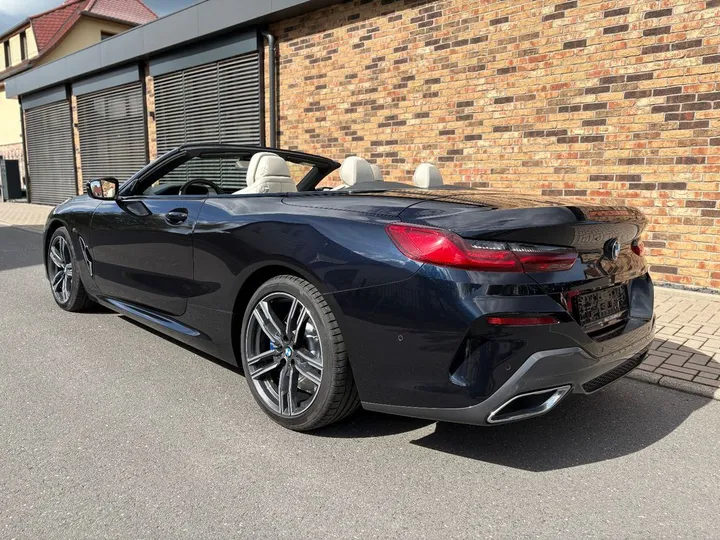 BMW 840
