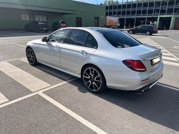 Mercedes-Benz E 53 AMG