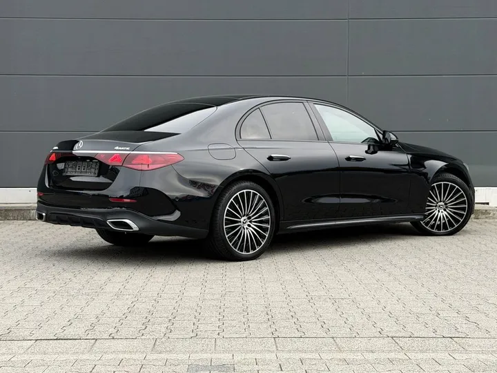 Mercedes-Benz E 400