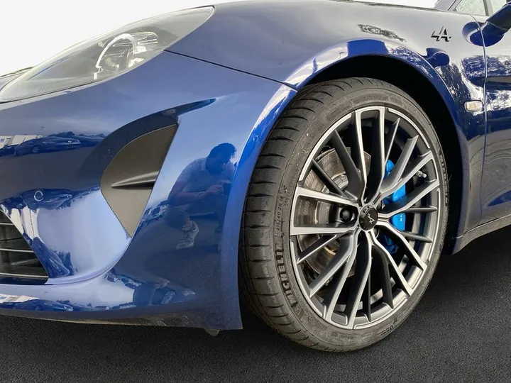 Alpine A110