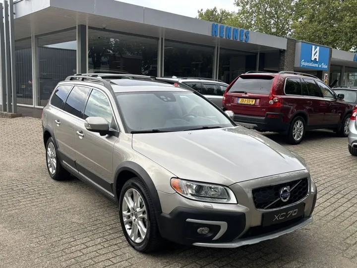 Volvo XC70