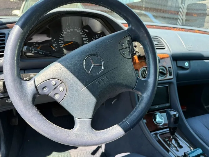 Mercedes-Benz CLK 200